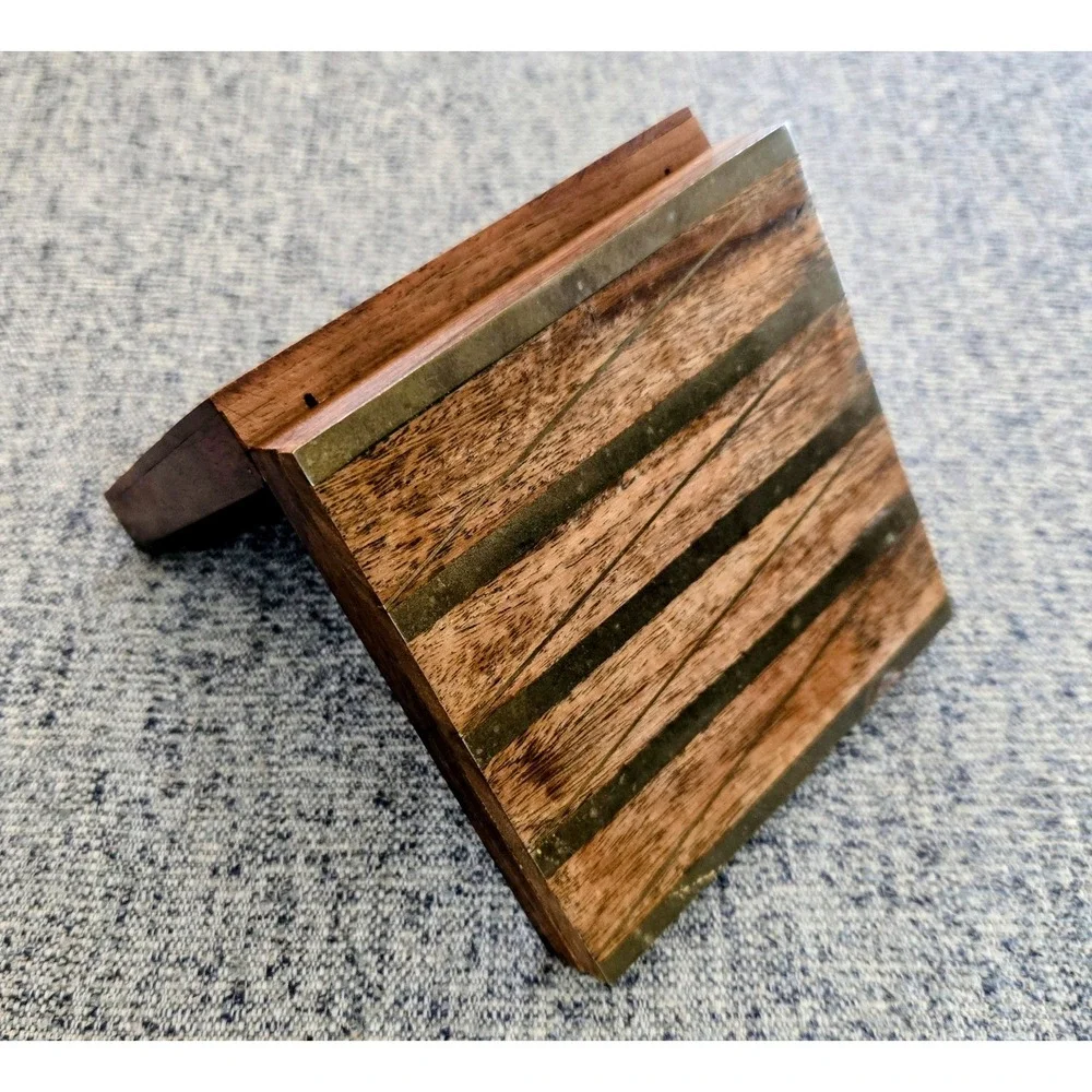 Vintage Wooden Trinket Box With Brass Inlays - 5
